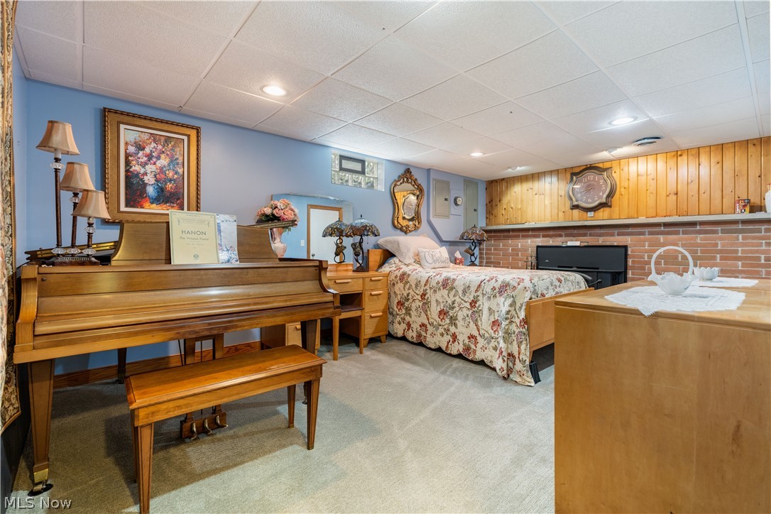 11385 William Penn Avenue NE Hartville OH 44632