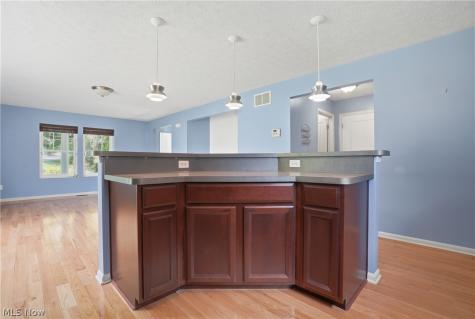 182 Elizabeth Parkway Akron OH 44304