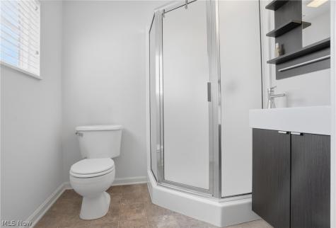 182 Elizabeth Parkway Akron OH 44304