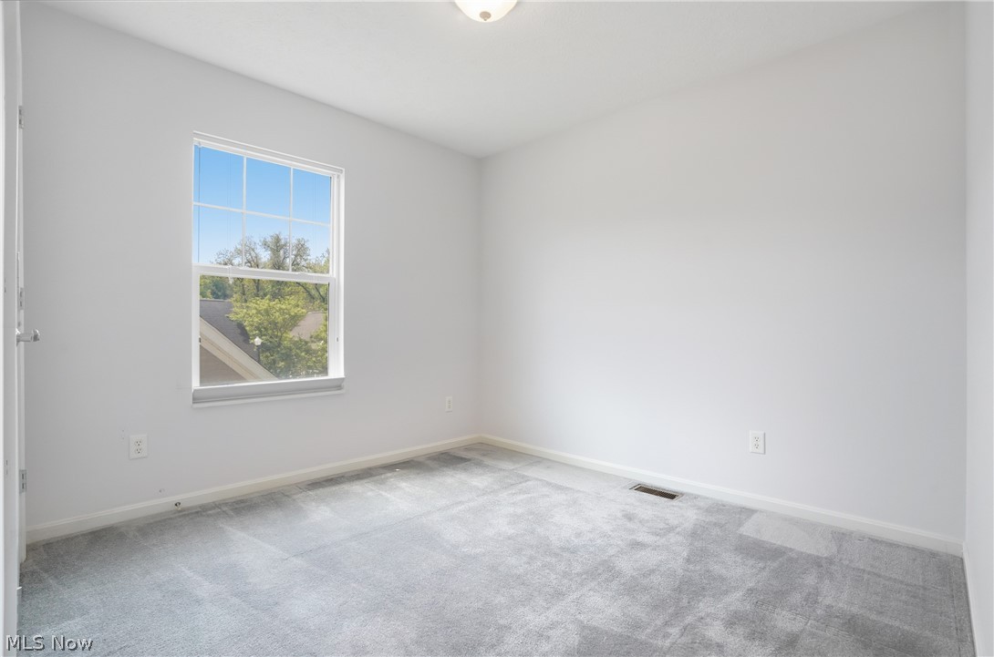 182 Elizabeth Parkway Akron OH 44304