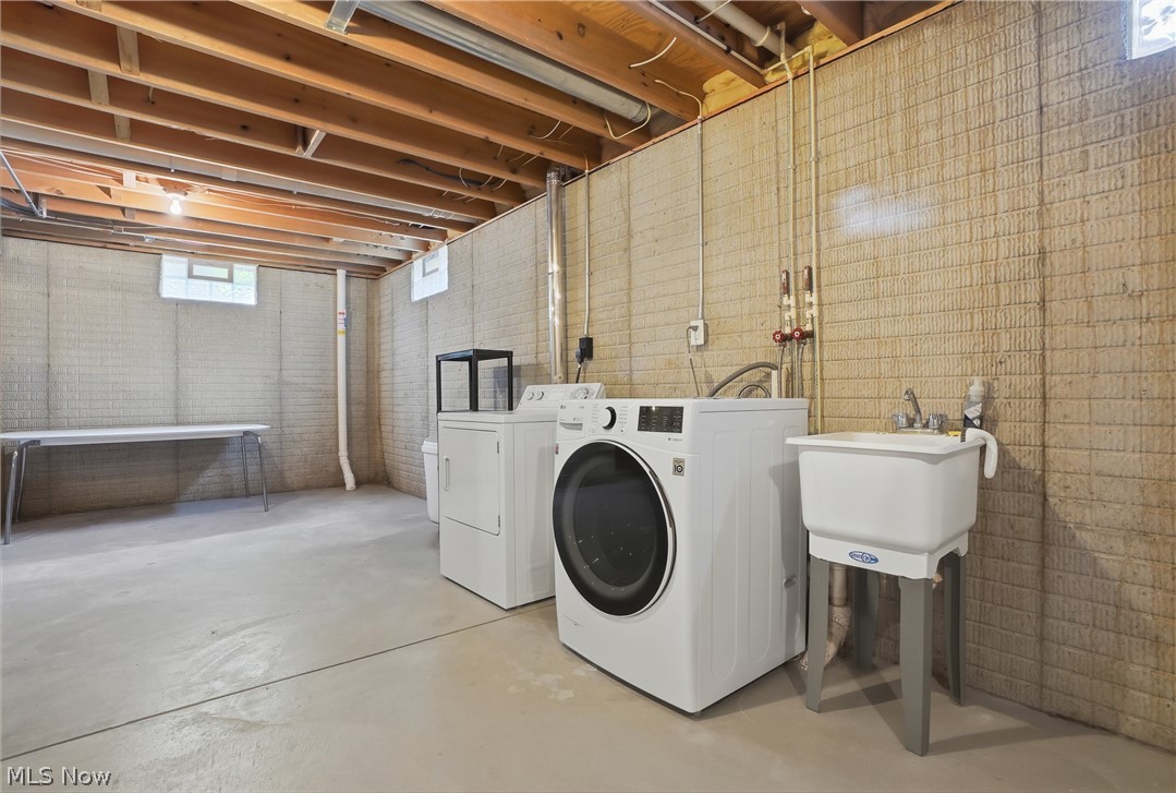 182 Elizabeth Parkway Akron OH 44304