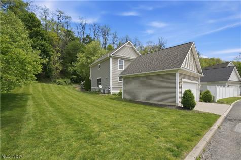 182 Elizabeth Parkway Akron OH 44304