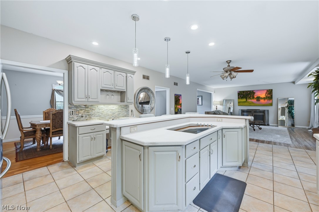 6605 Brookhollow Drive SW Warren OH 44481