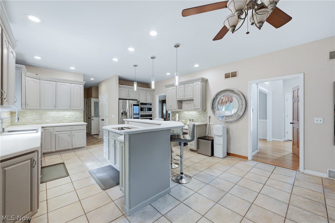 6605 Brookhollow Drive SW Warren OH 44481