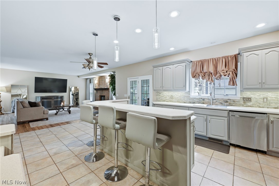 6605 Brookhollow Drive SW Warren OH 44481