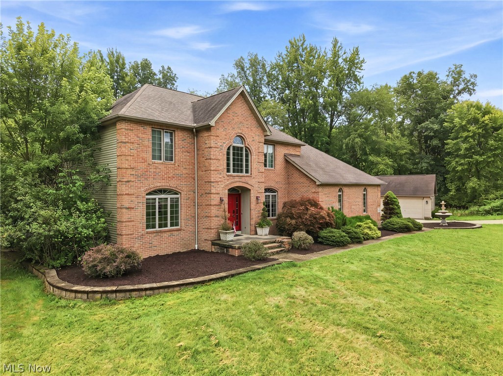 6605 Brookhollow Drive SW Warren OH 44481