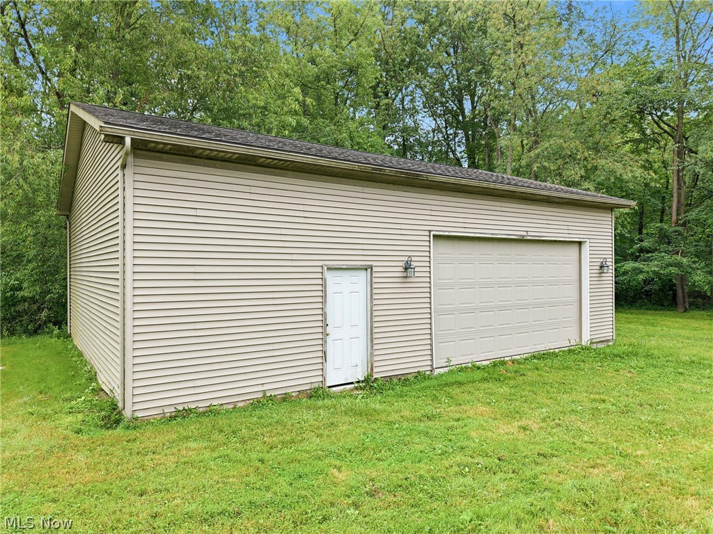 6605 Brookhollow Drive SW Warren OH 44481