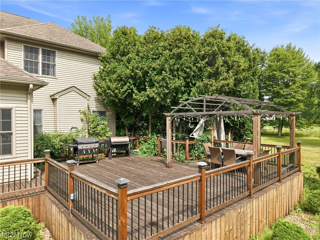 6605 Brookhollow Drive SW Warren OH 44481