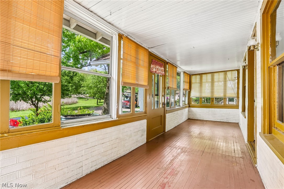 549 Parkdale Drive Akron OH 44307