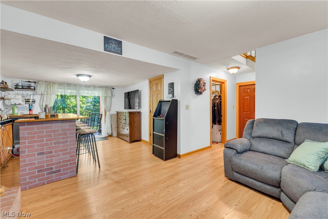 6435 Goebel Drive Parma OH 44134