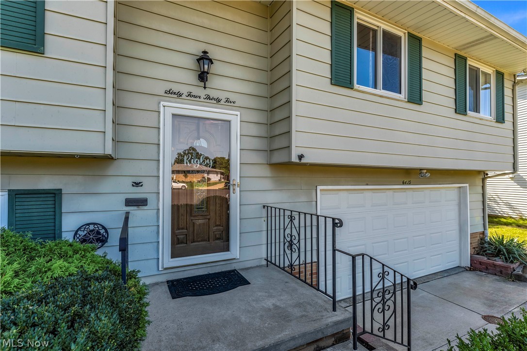 6435 Goebel Drive Parma OH 44134