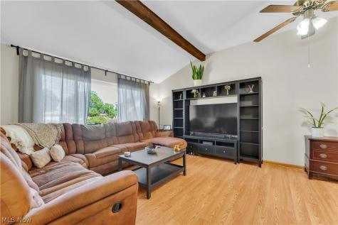 6435 Goebel Drive Parma OH 44134