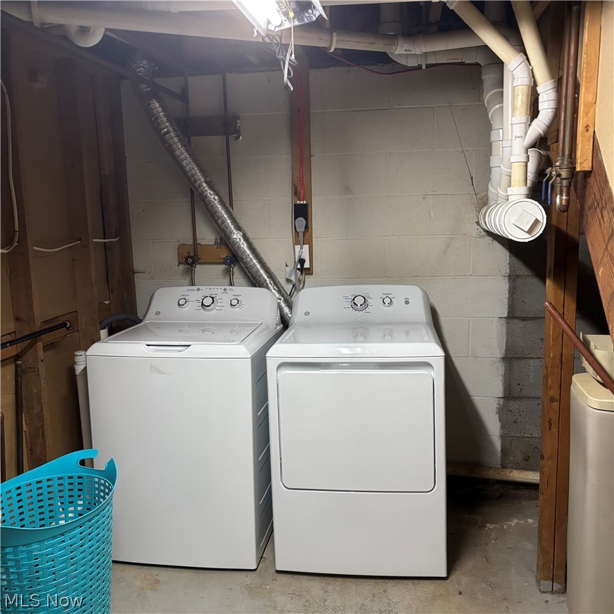224 S Leavitt Road Amherst OH 44001