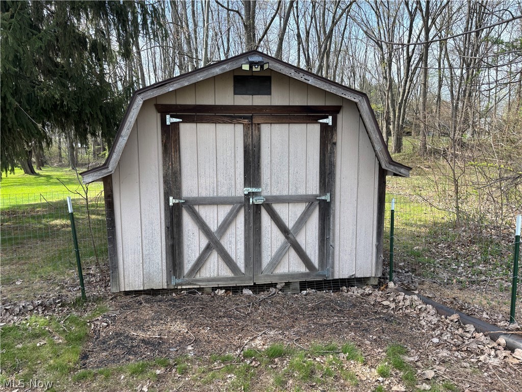 224 S Leavitt Road Amherst OH 44001