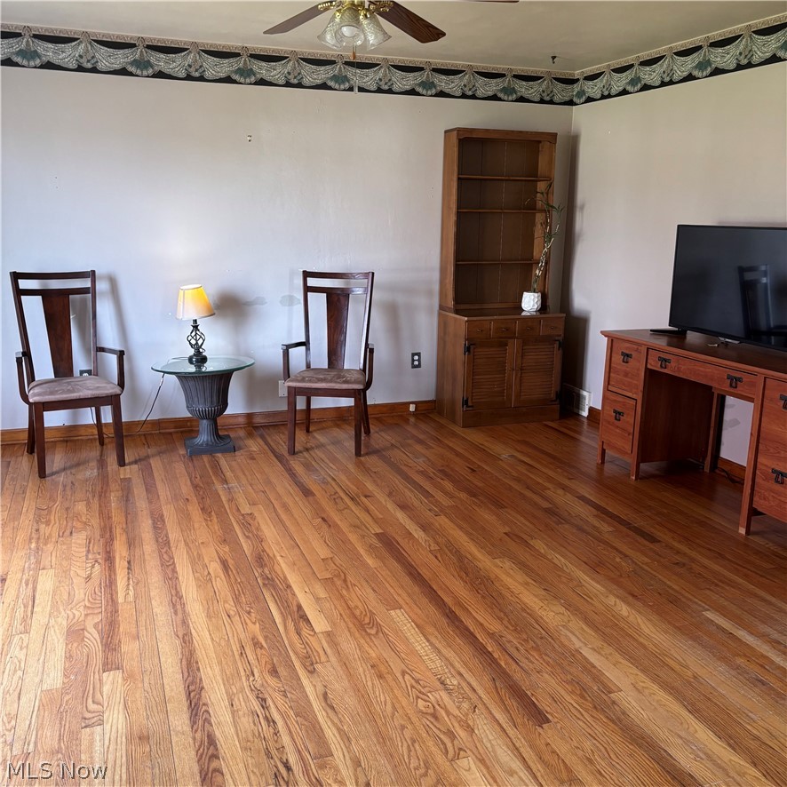 224 S Leavitt Road Amherst OH 44001