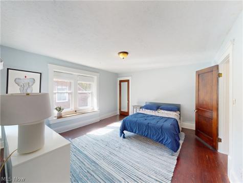 27 Mayfield Avenue Akron OH 44313