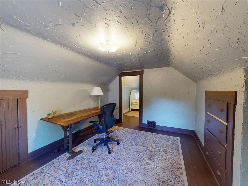 27 Mayfield Avenue Akron OH 44313