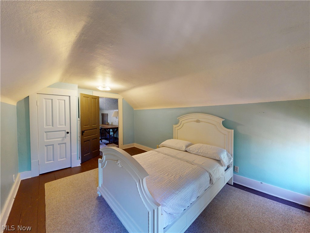 27 Mayfield Avenue Akron OH 44313