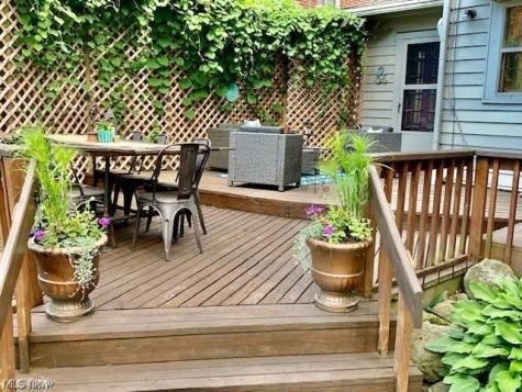 27 Mayfield Avenue Akron OH 44313