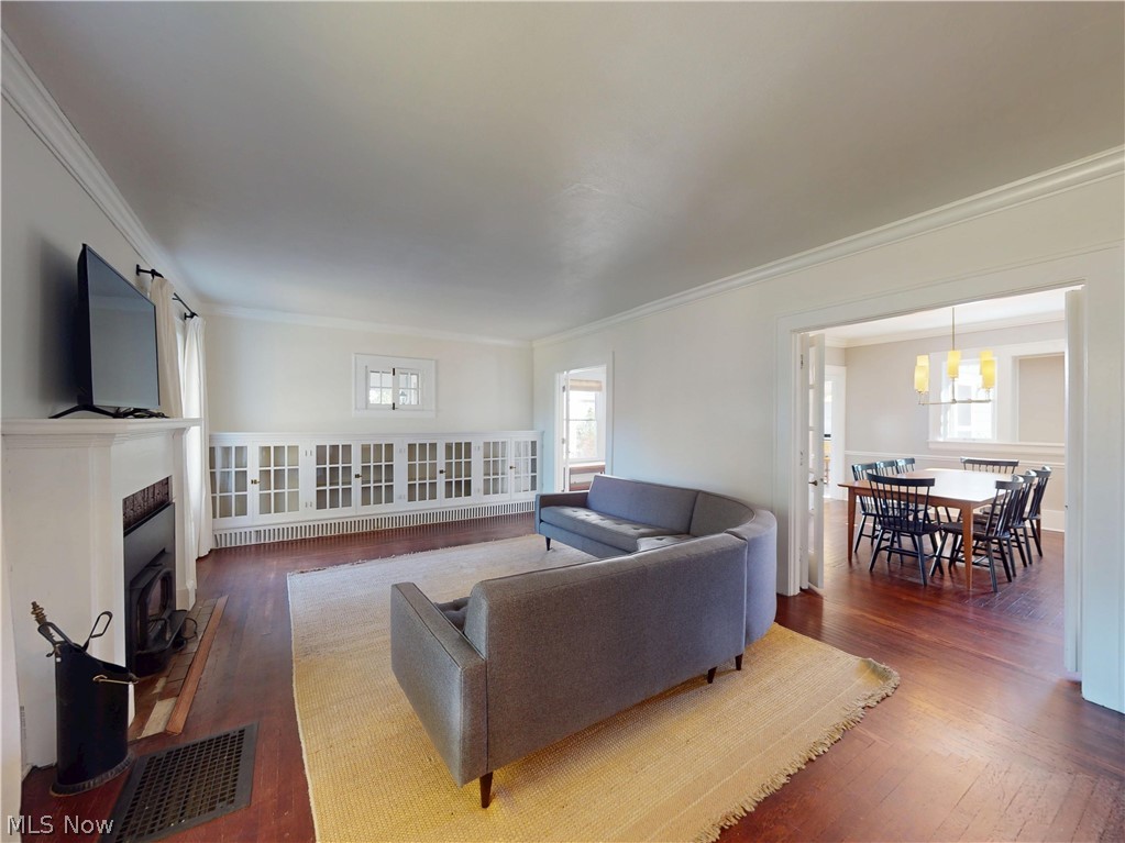 27 Mayfield Avenue Akron OH 44313