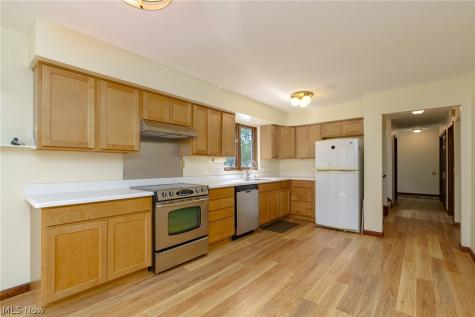 495 Cahoon Road Bay Village OH 44140
