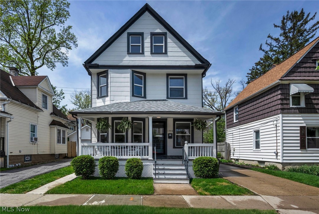1548 Olivewood Avenue Lakewood OH 44107