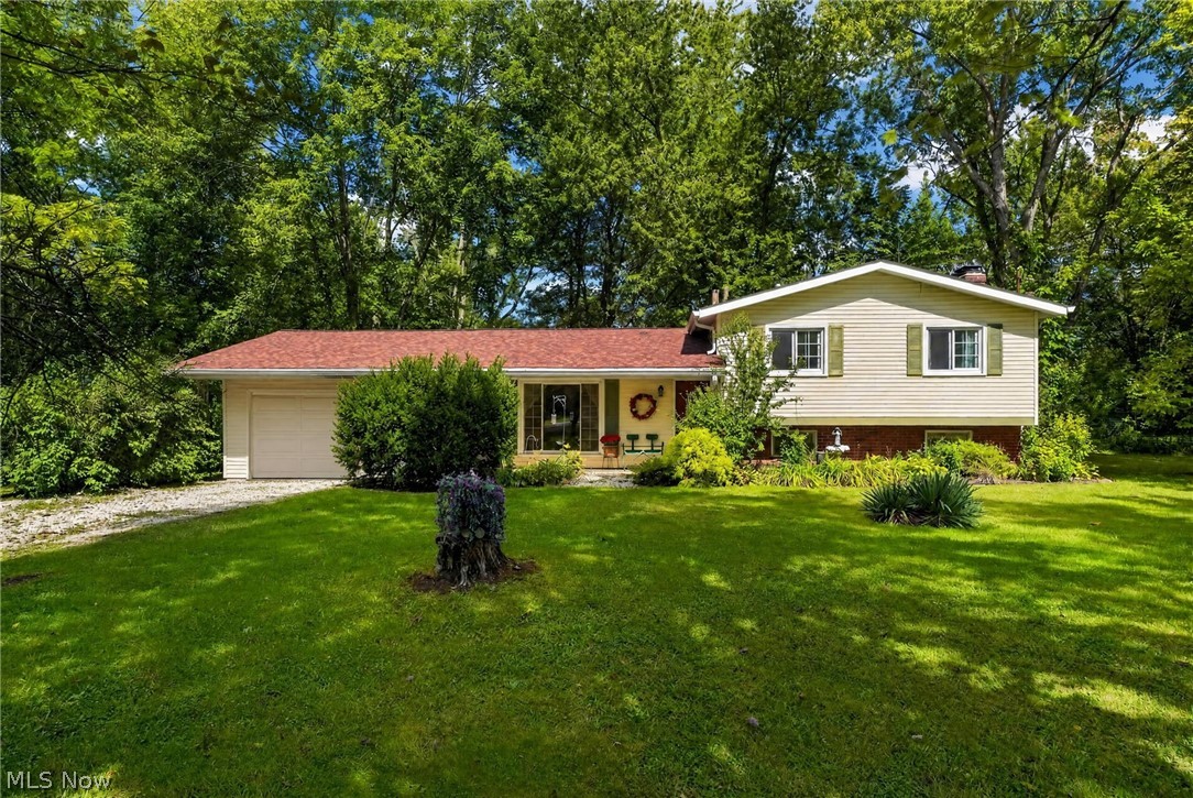 8910 Crackel Road Chagrin Falls OH 44023