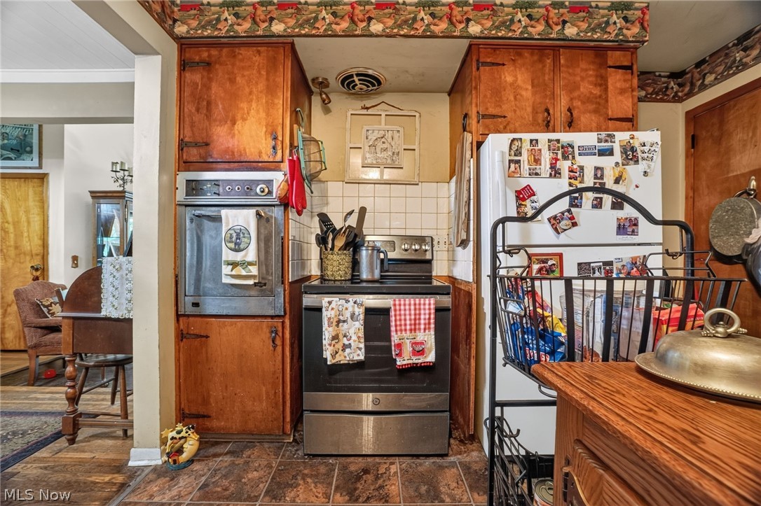 8910 Crackel Road Chagrin Falls OH 44023