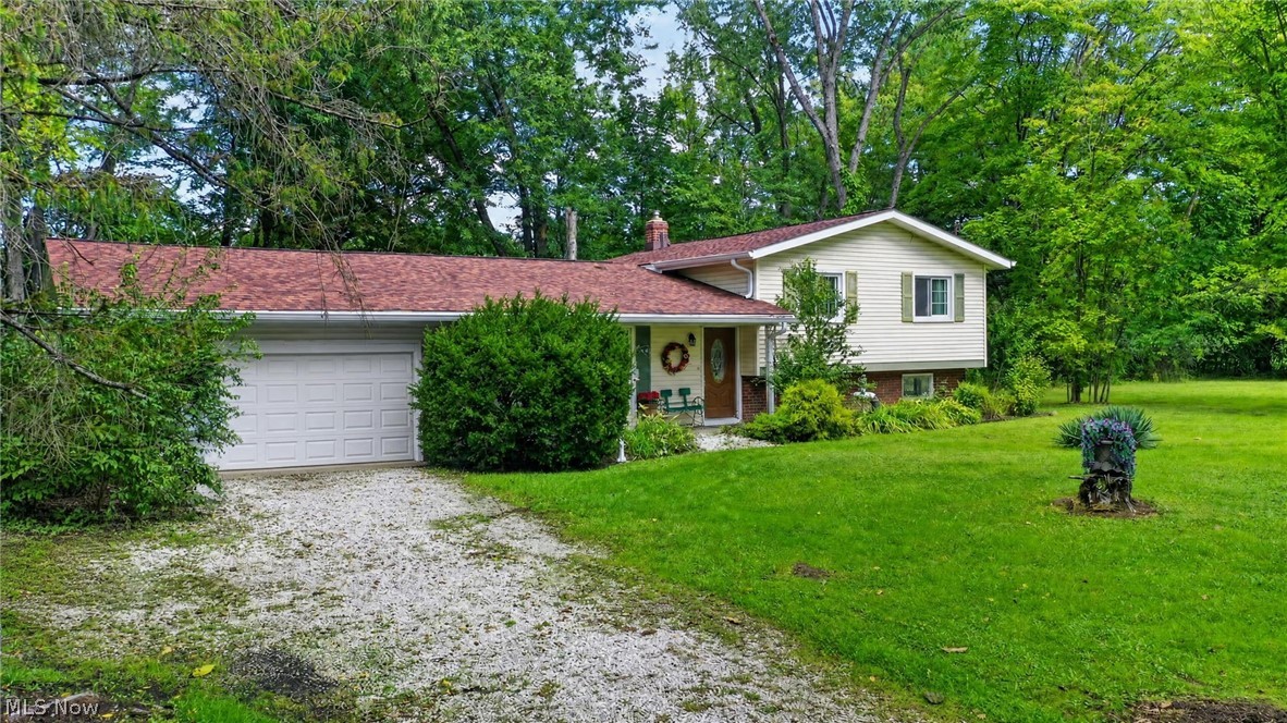 8910 Crackel Road Chagrin Falls OH 44023