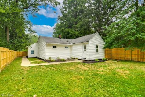 4867 Royalwood Road North Royalton OH 44133