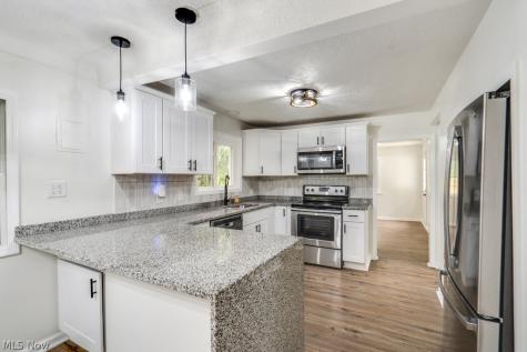 4867 Royalwood Road North Royalton OH 44133