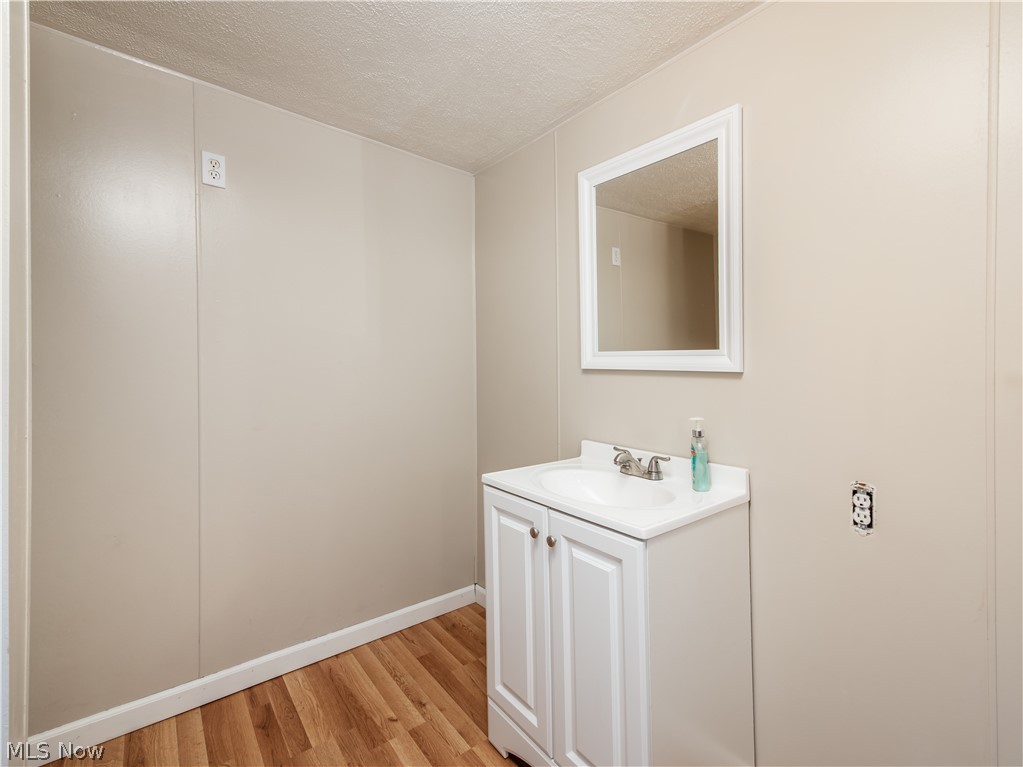 46601 Valley Road Caldwell OH 43724