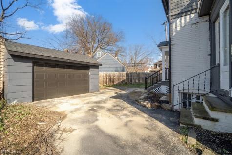 14605 S Woodland Road Shaker Heights OH 44120