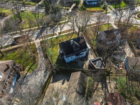 14605 S Woodland Road Shaker Heights OH 44120