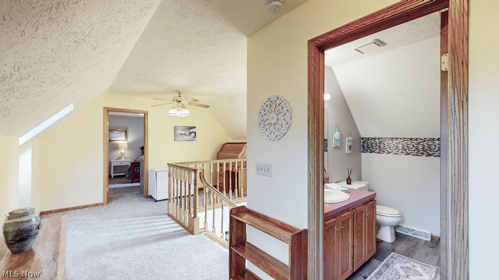 1067 Mohawk Trail SW Hartville OH 44632