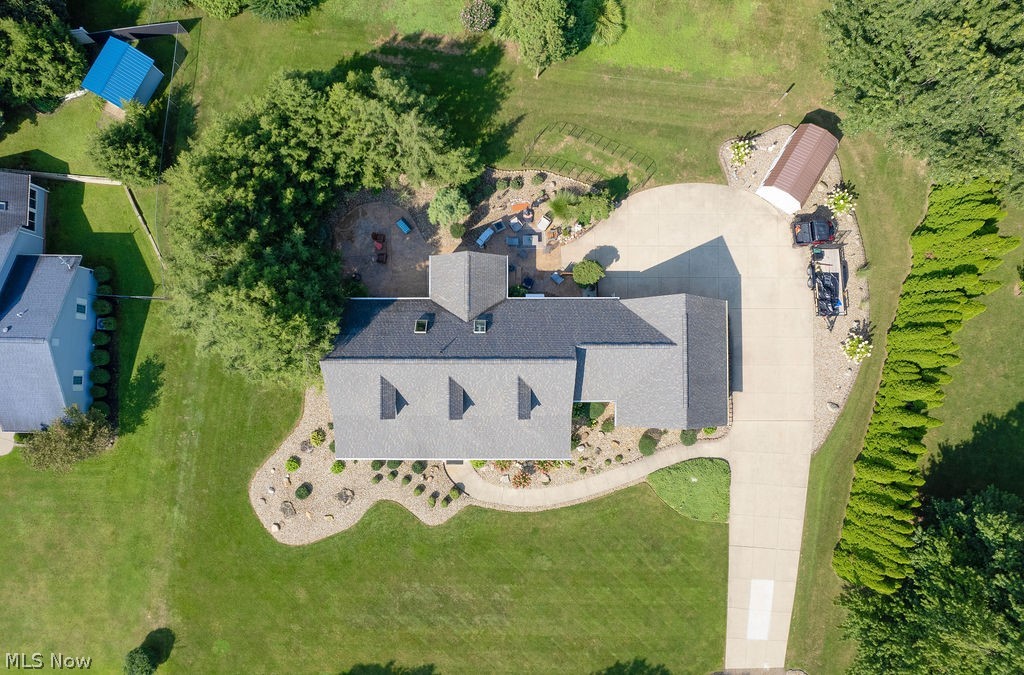 1067 Mohawk Trail SW Hartville OH 44632