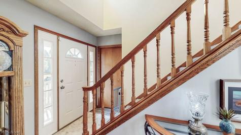 1067 Mohawk Trail SW Hartville OH 44632