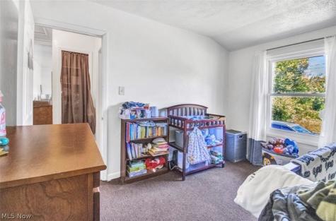 2340 Cherry Hill Avenue Youngstown OH 44509