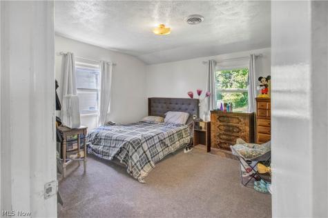 2340 Cherry Hill Avenue Youngstown OH 44509