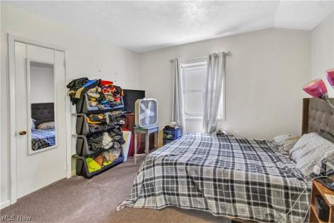 2340 Cherry Hill Avenue Youngstown OH 44509