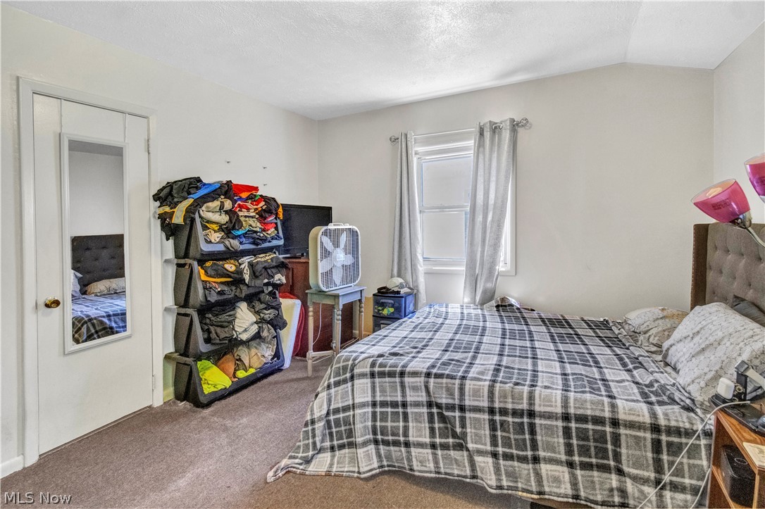 2340 Cherry Hill Avenue Youngstown OH 44509