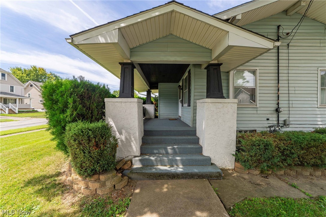 402 W 28th Street Lorain OH 44055