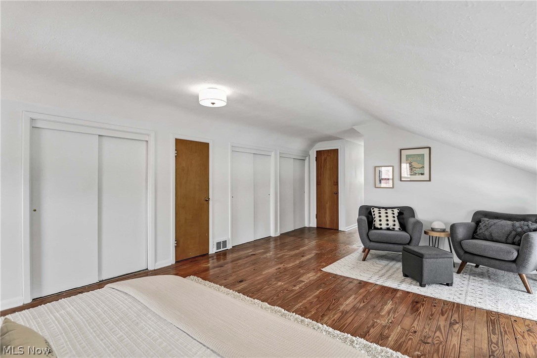3227 W 153rd Street Cleveland OH 44111