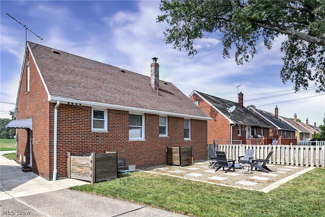 3227 W 153rd Street Cleveland OH 44111