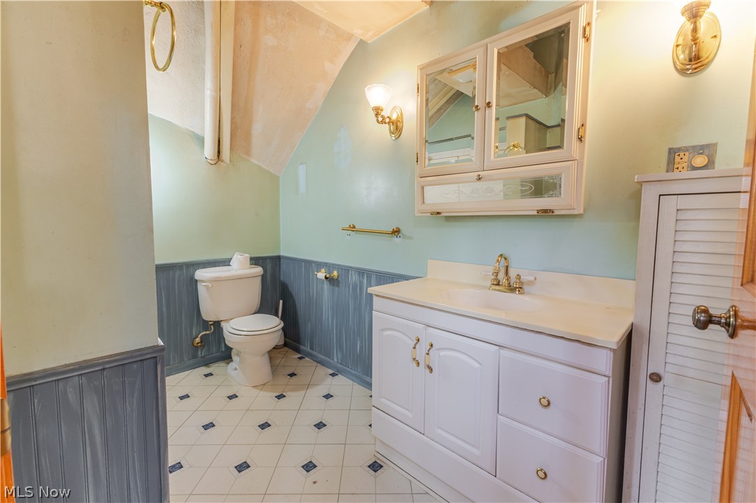 102 Mynster Lane Richmond OH 43944