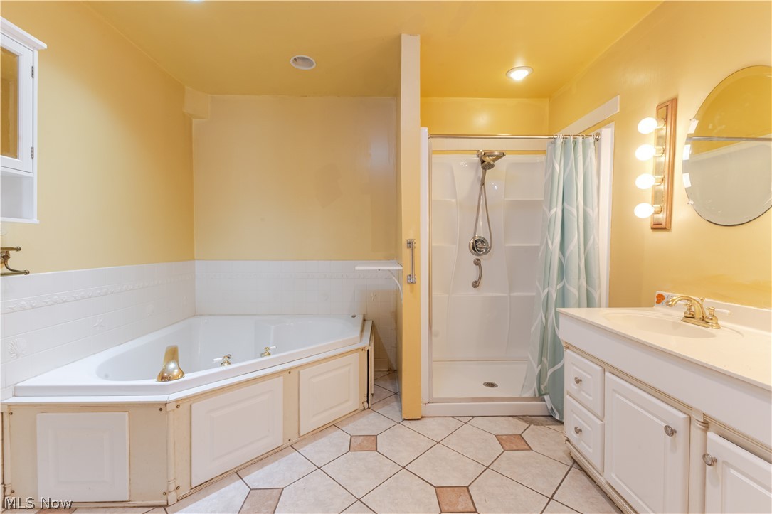 102 Mynster Lane Richmond OH 43944