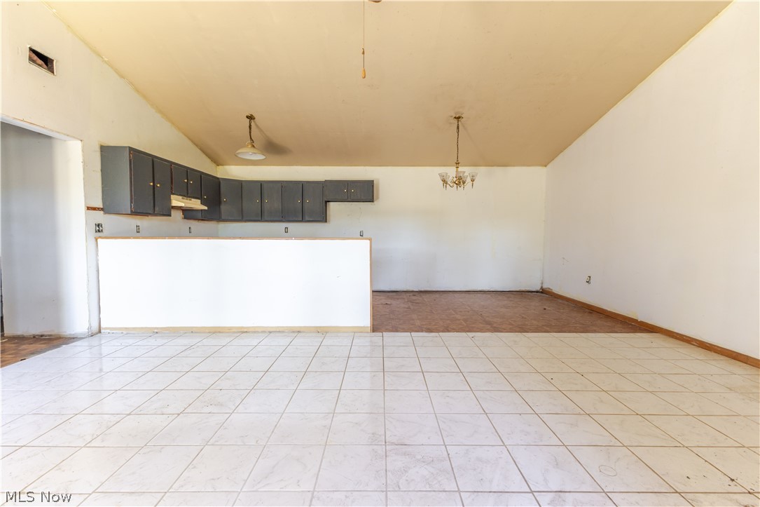 102 Mynster Lane Richmond OH 43944