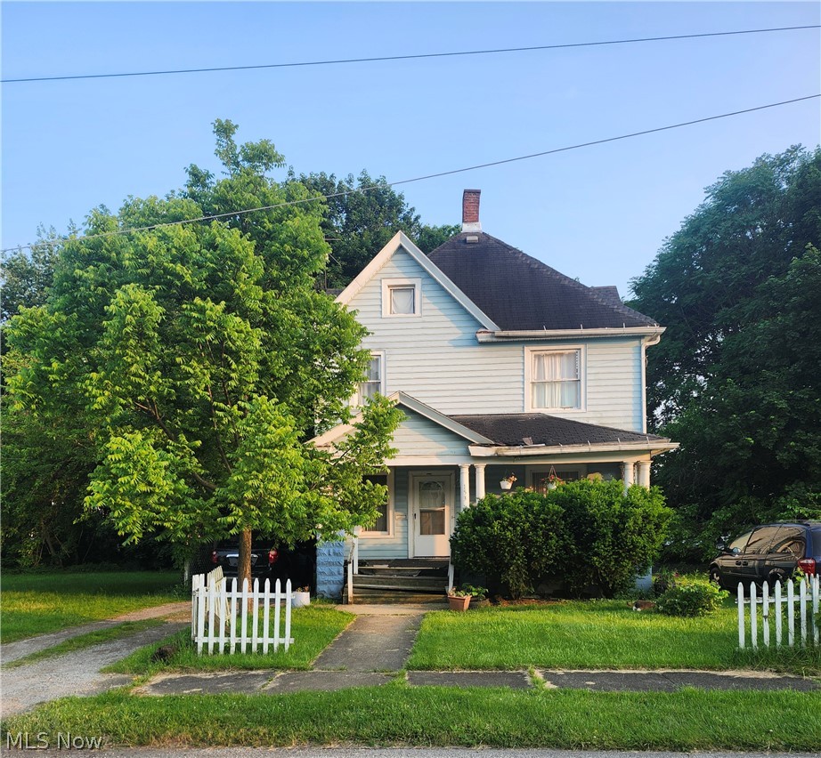 153 W Warren Avenue Youngstown OH 44507