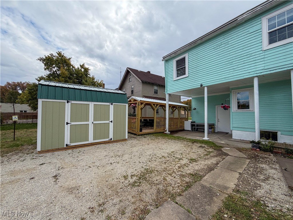2405 Youngstown Road SE Warren OH 44484