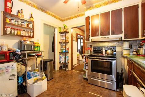 709 Longview Avenue Akron OH 44307